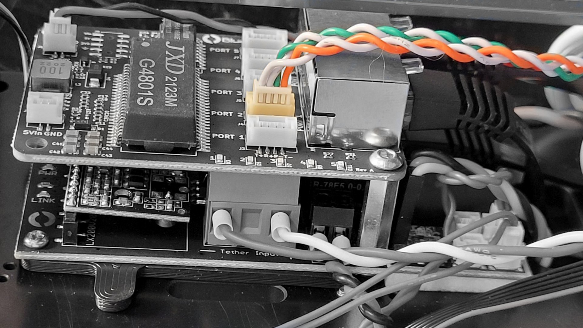 Ethernet_cable_BW.jpg